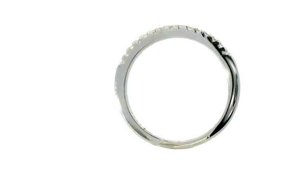 Round cut lab stone silver band
