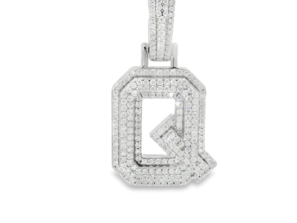 Labstone silver letter “Q” pendant
