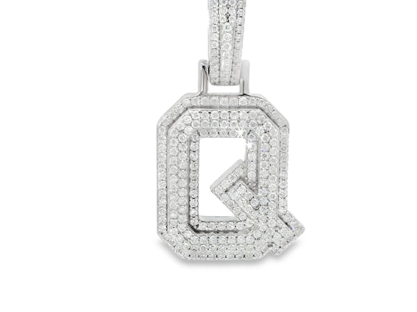 Labstone silver letter “Q” pendant