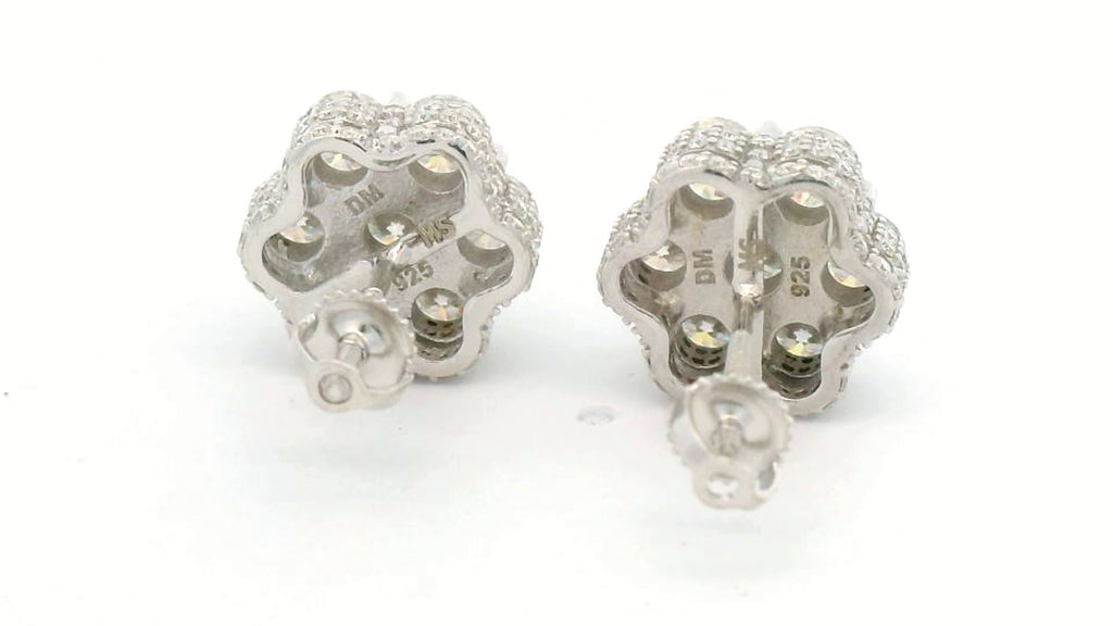 Double brim silver labstone flower cluster set.